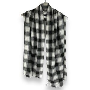 GAP Scarf‎ Buffalo Plaid White Black Knit Winter Check Print Winter Wrap
